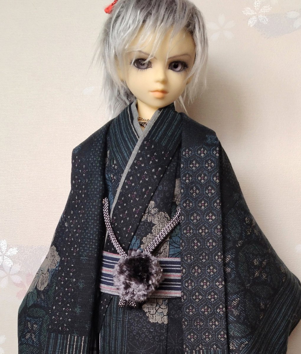 hiiro_eclipse's tweet photo. 1点しかないものがあるので告知しておきますね〜
明日３日の21時にショップ再オープンしま〜す
こちらの羽織セットと赤い振袖が残り1点です https://t.co/1VvTHI6xoV