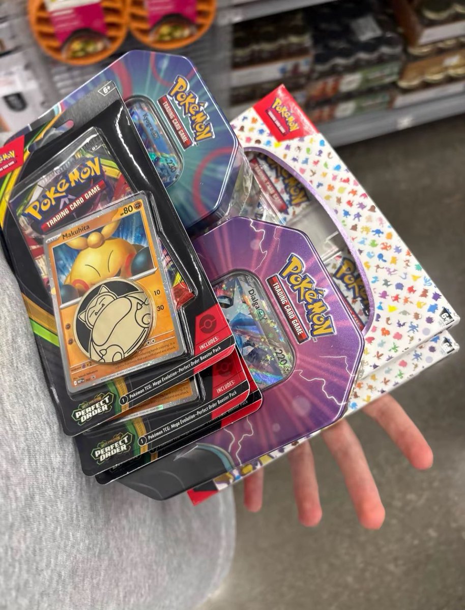 ziyaad_degen's tweet photo. Restock run was a success 🥶🔥

Will be Giving away 2 valuable cards to 1 lucky winner,🚨🚨🚨

including the ALAKAZAM Ex &amp; Dialga Ex 

Claiming is simple: Like, RT &amp; Follow, Reply with which set you’re currently ripping the most 👇

Good luck everyone. https://t.co/8nkTGVhRjQ