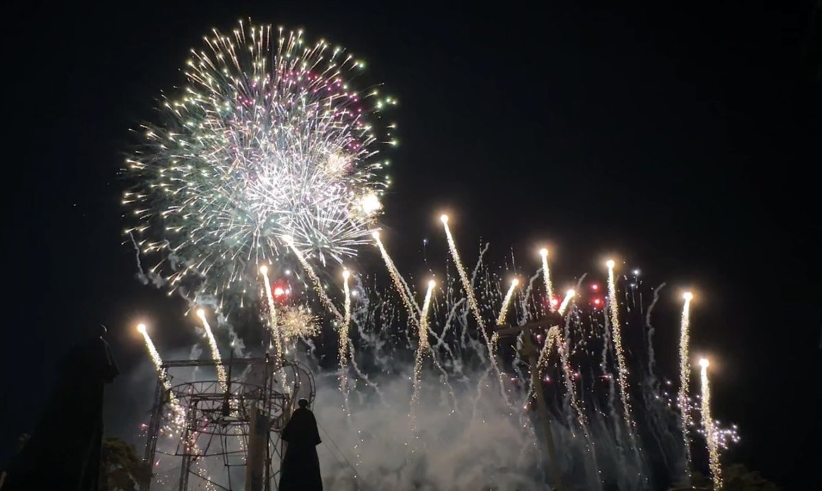 hideki_jh's tweet photo. そして夜の花火✨✨✨綺麗だった😊
楽しい1日でしたー🥰 https://t.co/oxSt1p6Sa4