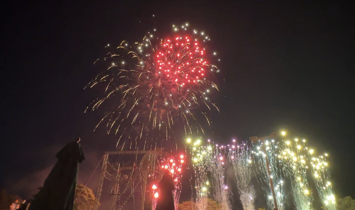 hideki_jh's tweet photo. そして夜の花火✨✨✨綺麗だった😊
楽しい1日でしたー🥰 https://t.co/oxSt1p6Sa4