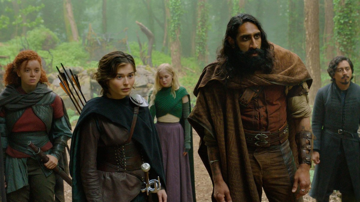 Possumguy2025's tweet photo. I'm tired of "diversity" in historical and fantasy Hollywood movies and series

We have actual examples from history of people from different cultures and races interacting in wars, trading, dynastical marriages, pilgrimages etc and it's way cooler than just putting random minorities in (semi) European settings

Mediaeval Chinese merchants traded with Africans, princes of Rus hired steppe nomads and vikings as mercenaries, Ancient Romans fought Chinese, Vikings contacted native Americans and there are more examples

Stories about people from completely different worlds discovering each other and fighting or learning to coexist is a source for many amazing stories

Stop turning them in downtown LA
