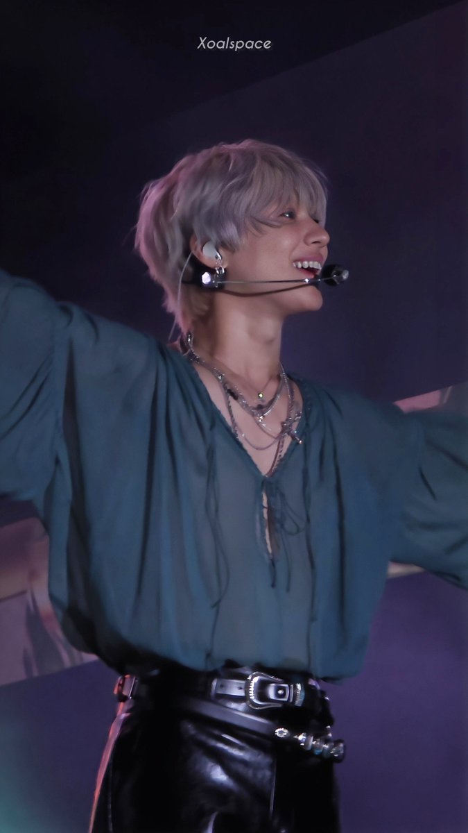 xoalspace's tweet photo. 260801 태민 루마니아 KPOP DAYS IN ROMANIA NIBIRU

아 진짜 너무 예쁘다...💓

#태민 #TAEMIN #テミン #泰民
#KPOPDAYS_NIBIRU https://t.co/5rK6G2HFwx