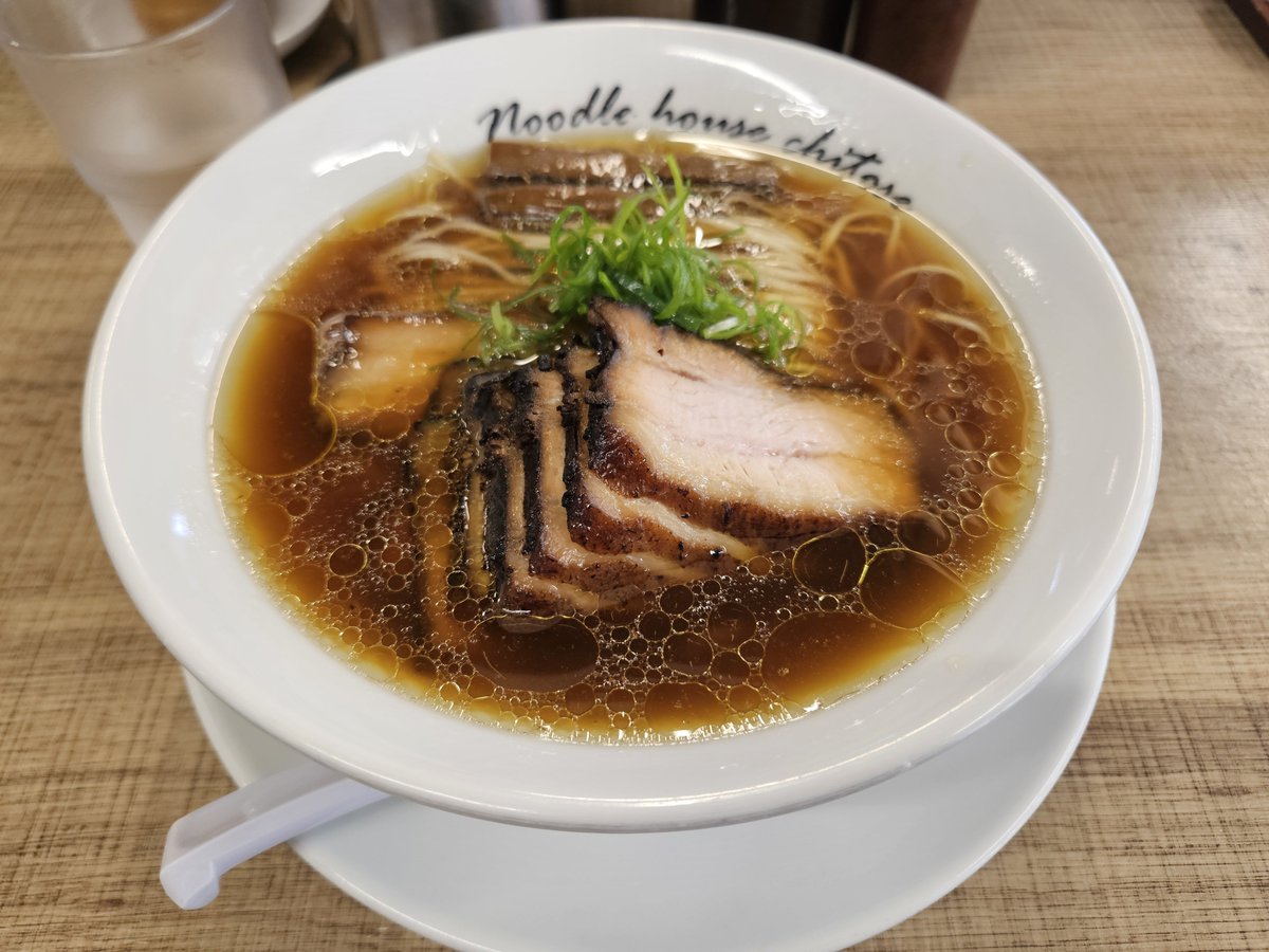 omanmanutopia's tweet photo. めちゃうまいラーメン https://t.co/KsHgM6YCLl