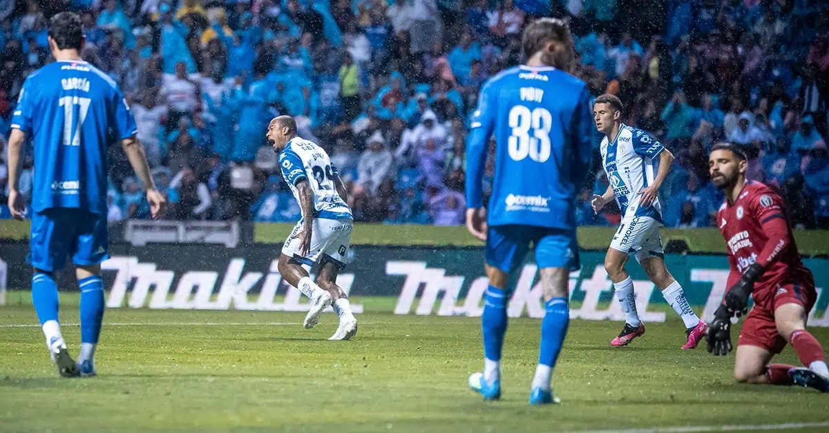 DatoAzul's tweet photo. #DatoAzul
SIN ROTONDI, NO
Cruz Azul no perdía en Liga MX desde la Jornada 13 del Clausura 2026:
Cruz Azul 1-2 Pachuca, en el Cuautémoc de Puebla.
Racha de 12 partidos.
Ese juego, coincide con la última ocasión que no había jugado Rodolfo Rotondi.
Y un error de Gudiño... https://t.co/ZtmCktYn1V