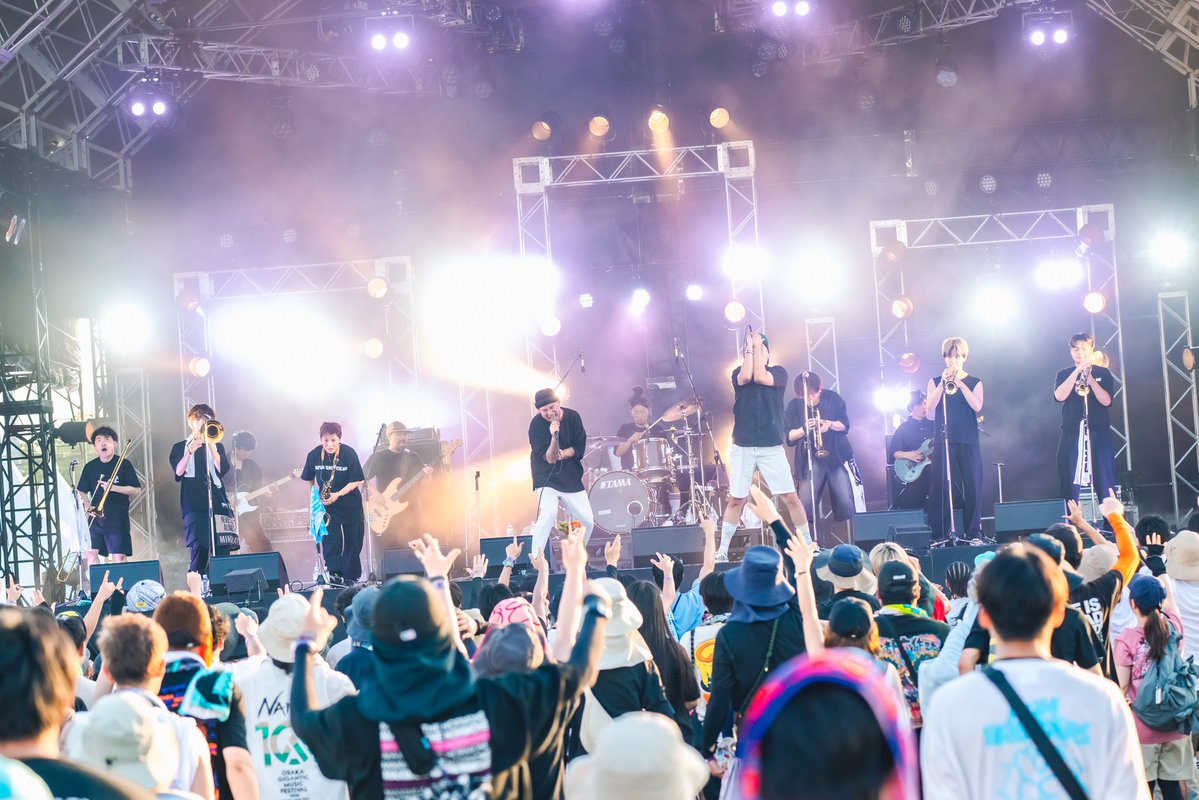 SuzKen72's tweet photo. 2026/08/01
OSAKA GIGANTIC MUSIC FESTIVAL

SKA SKA CLUB

ベーシストとして新生スカスカクラブに初参加。暑い熱い夏の思い出が出来ました。素晴らしい写真を頂きました。ありがとうございます☆

Photos: ハヤシマコ @macoj5 https://t.co/ck6zxa0BUm