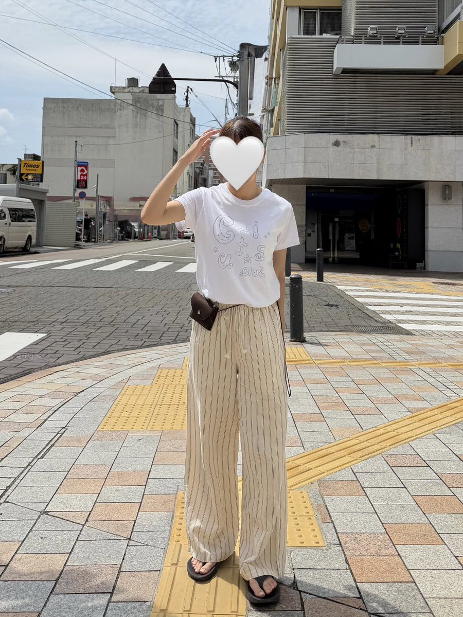 UNIQLOのパンツ良すぎる🍨🧈💛