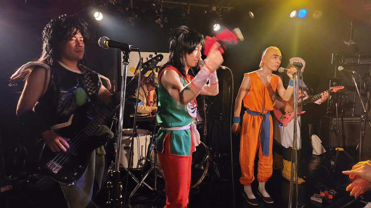 the_KingMeruem's tweet photo. #DB芸人バンド
ライブお疲れさまでした！
ヤムチャクリリンコンビのボーカルを初めて拝見しましたが、2人ともノリノリで会場を盛り上げてくれました！
次の映画のラスボスはアイブロリー https://t.co/hgYwOnw7Sd