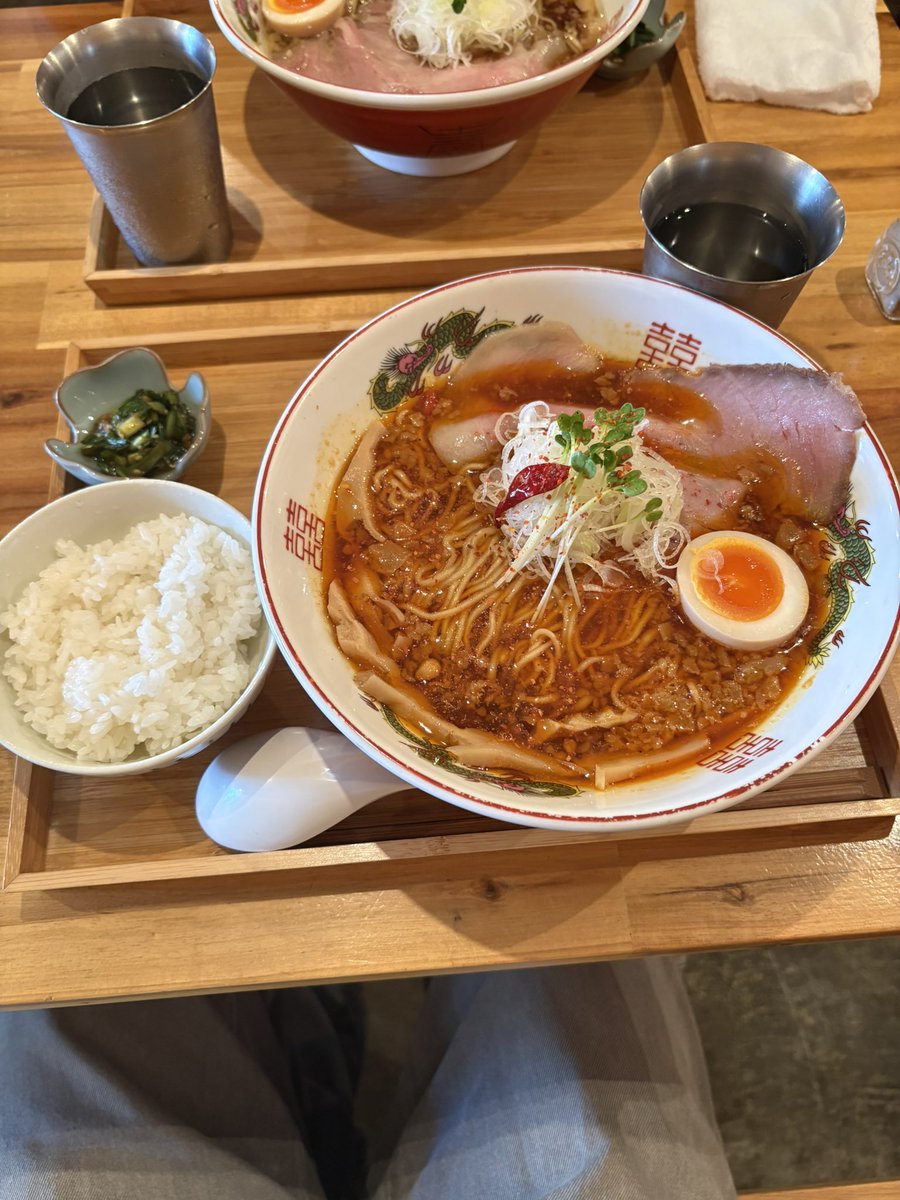 MateeeeLupin's tweet photo. #GOLDENGORILLA
#ゴールデンゴリラ

家族で昼飯食べに🚗

背脂醤油レッド
背脂醤油
ざる中華
TKG

この辛さがたまらんです🔥 https://t.co/cQst4Zsnnz