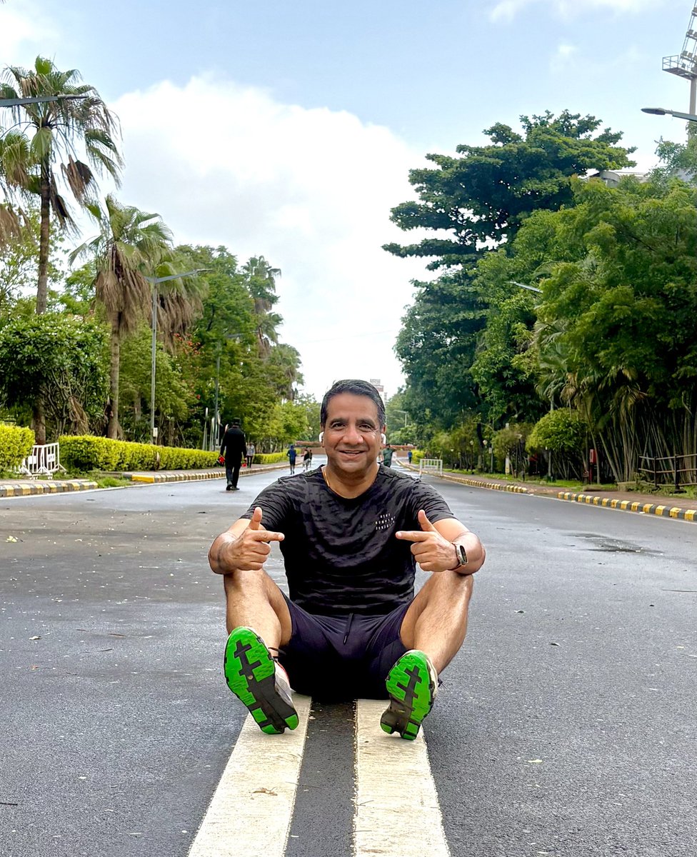 Vimalsumbly's tweet photo. 10 km. Rain. Puddles. Pure joy.
The weather doesn’t define your workout.Your discipline does.

The best days to train are often the days most people stay home. Run through the rain. Run through the excuses. https://t.co/E1n1TrulJr