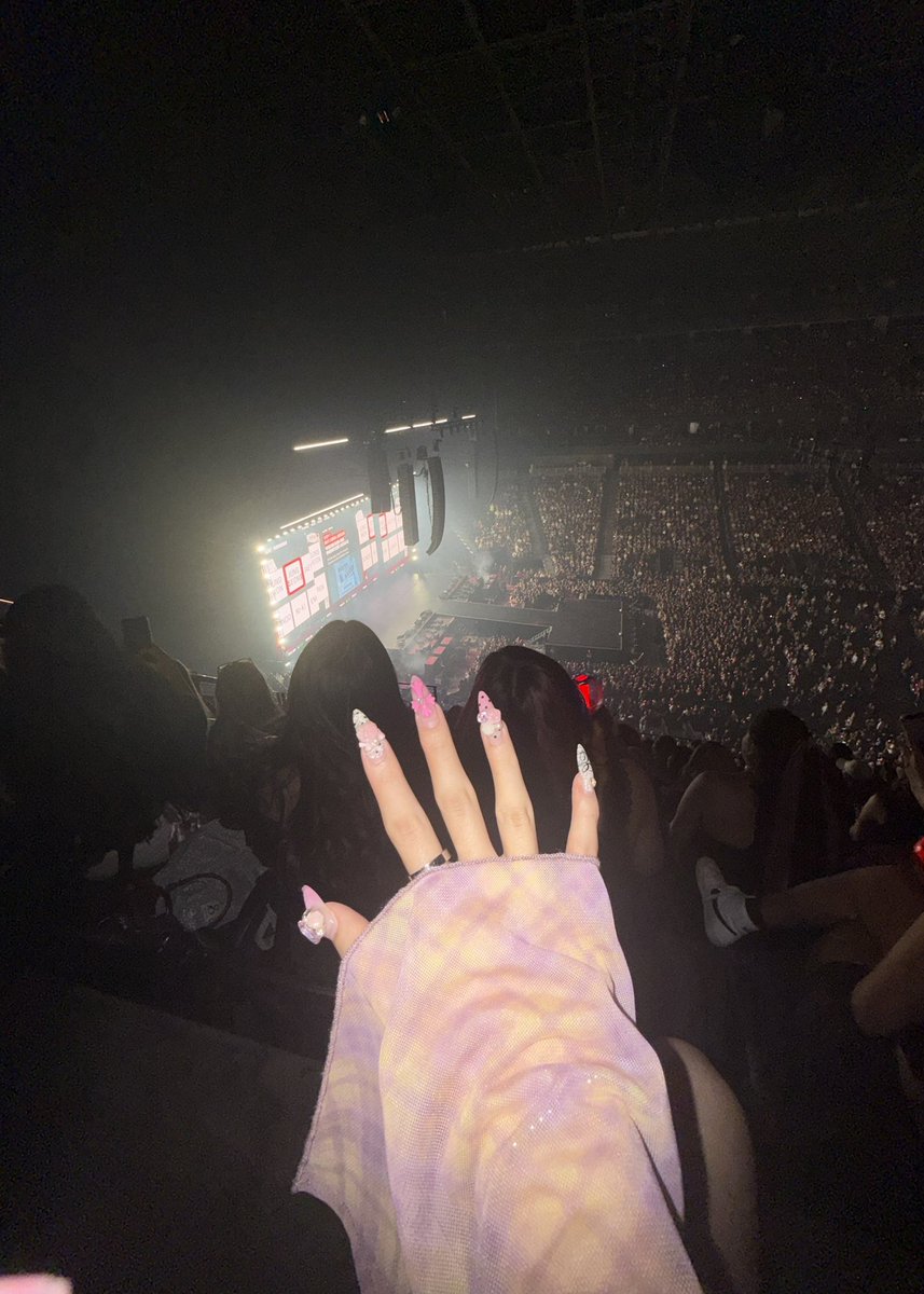 me_ow_ri's tweet photo. 또 가고 싶은 blood saga입니다......................... https://t.co/WdHThvZBm5