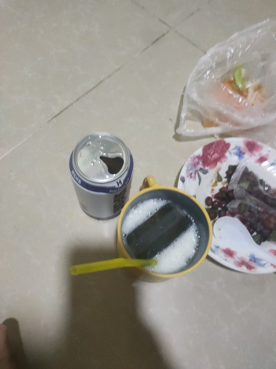 LongAhrovz's tweet photo. តោះបែកចាន https://t.co/W2xWFofFEm