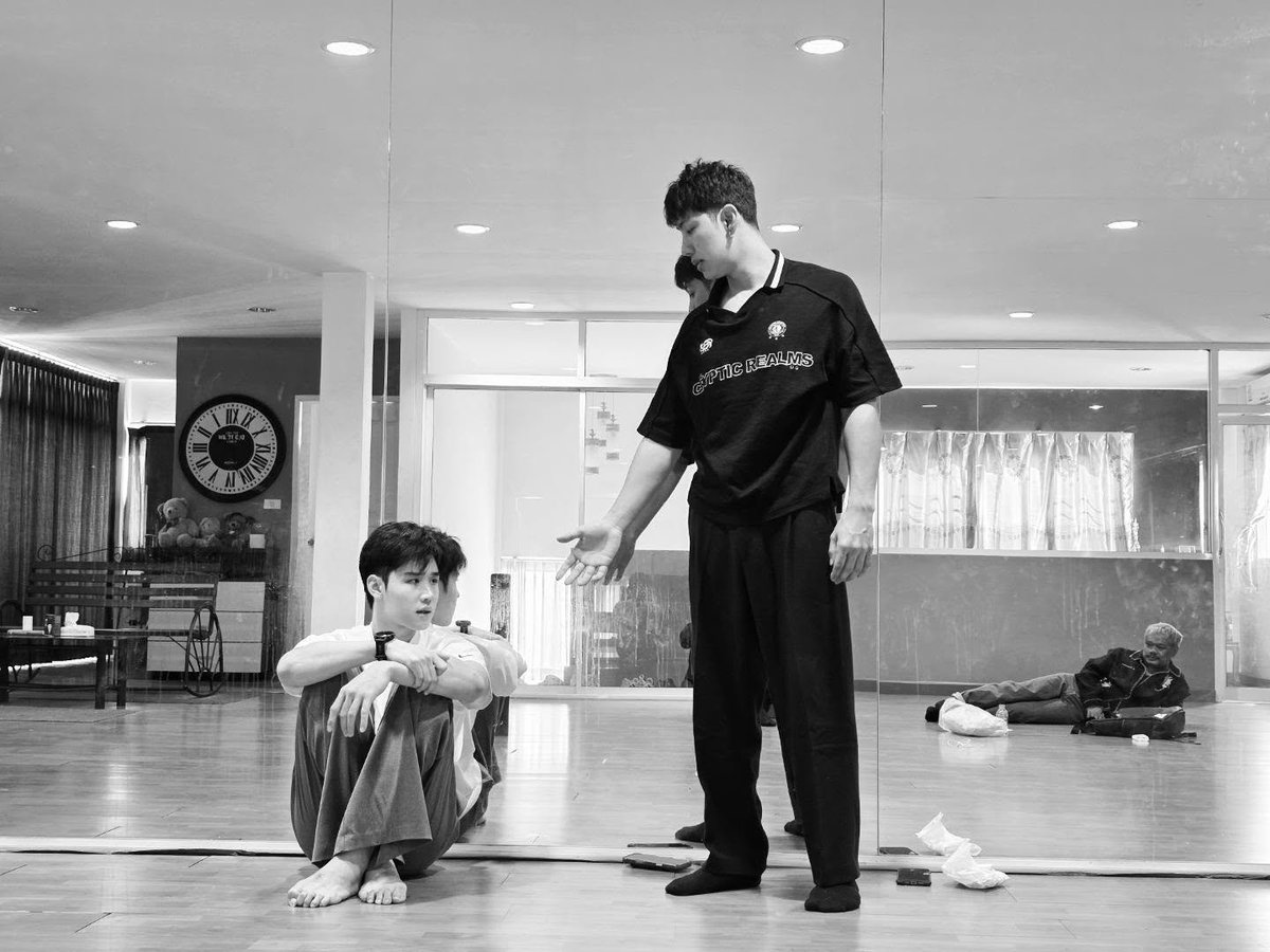 newwieeland_FC's tweet photo. #Newwiee #Tawan_V
Cr.ninewpinya

ADAAP HAPPY LANDING
#ADogAndAPlaneFinalEP
#ADogAndAPlane https://t.co/wivt1hjzsi