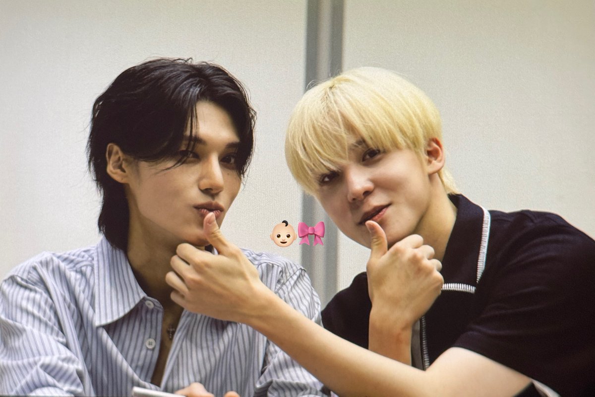 wancoyn's tweet photo. 260802 団体サイン会 pre
#ATEEZ #에이티즈 #우영 #WOOYOUNG #윤호 #YUNHO #투정 https://t.co/lJHbKwYzT2