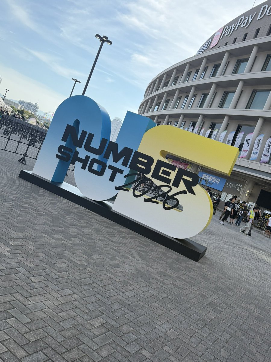 natoneko12's tweet photo. 初フェス、初なとりライブめっちゃ楽しかった！！
なとりさんの会場の盛り上げ方が上手すぎて他のファンの方達もぶち上がってたのが嬉しかったなー☺️
めちゃくちゃ最高の一日になりました✨️ https://t.co/cWYJZQsIgM