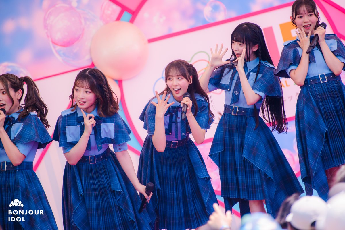 bonjour_idol's tweet photo. 【#TIF2026 - Sunday】

22/7, led by last remaining founding member and international fan-favorite (🫶) Amaki Sally, blessed SMILE GARDEN with their innocent elegance 💃💙

@227_staff @sally_amaki  @TIP_TIF_staff
#ナナニジ #BonjourIdol https://t.co/IVGRKnuezC