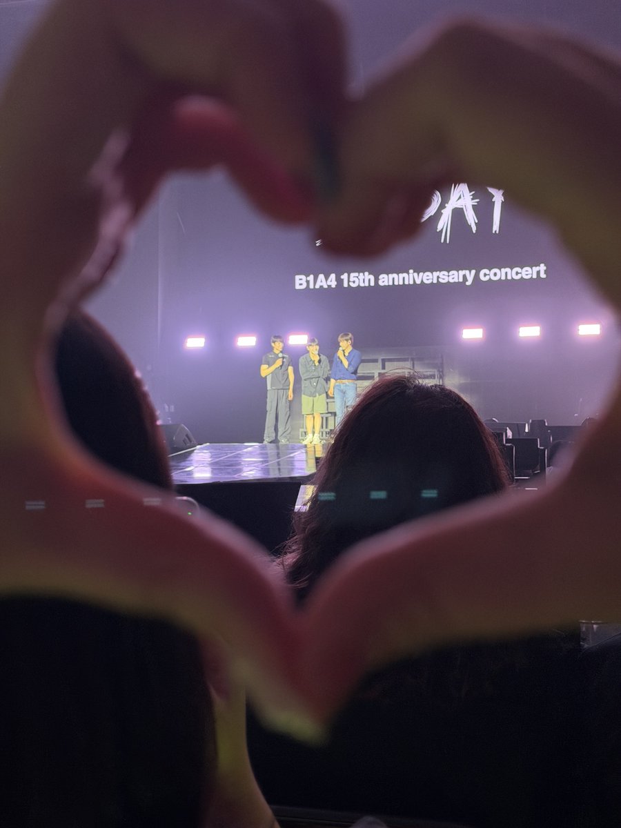 _myPeterPan's tweet photo. 이따 또 봅시당💛💚 https://t.co/T318oB7RgD
