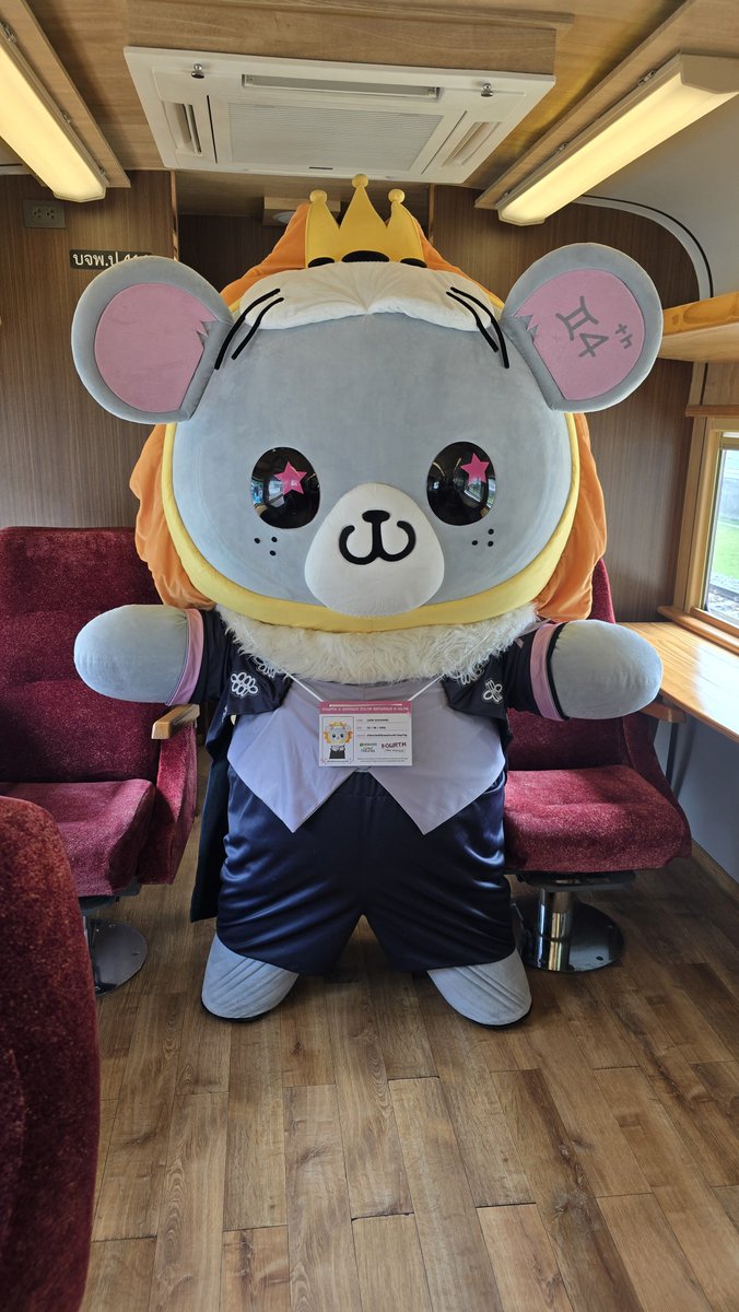 _lookkhunnoo's tweet photo. นั่งรถไฟปายเท่ว ปู๊น ปู๊นนนน 🚂💨
#GarnierKGlowxFourth1DayTrip
#LOOKKHUNNOO https://t.co/CTuIMrV4aA