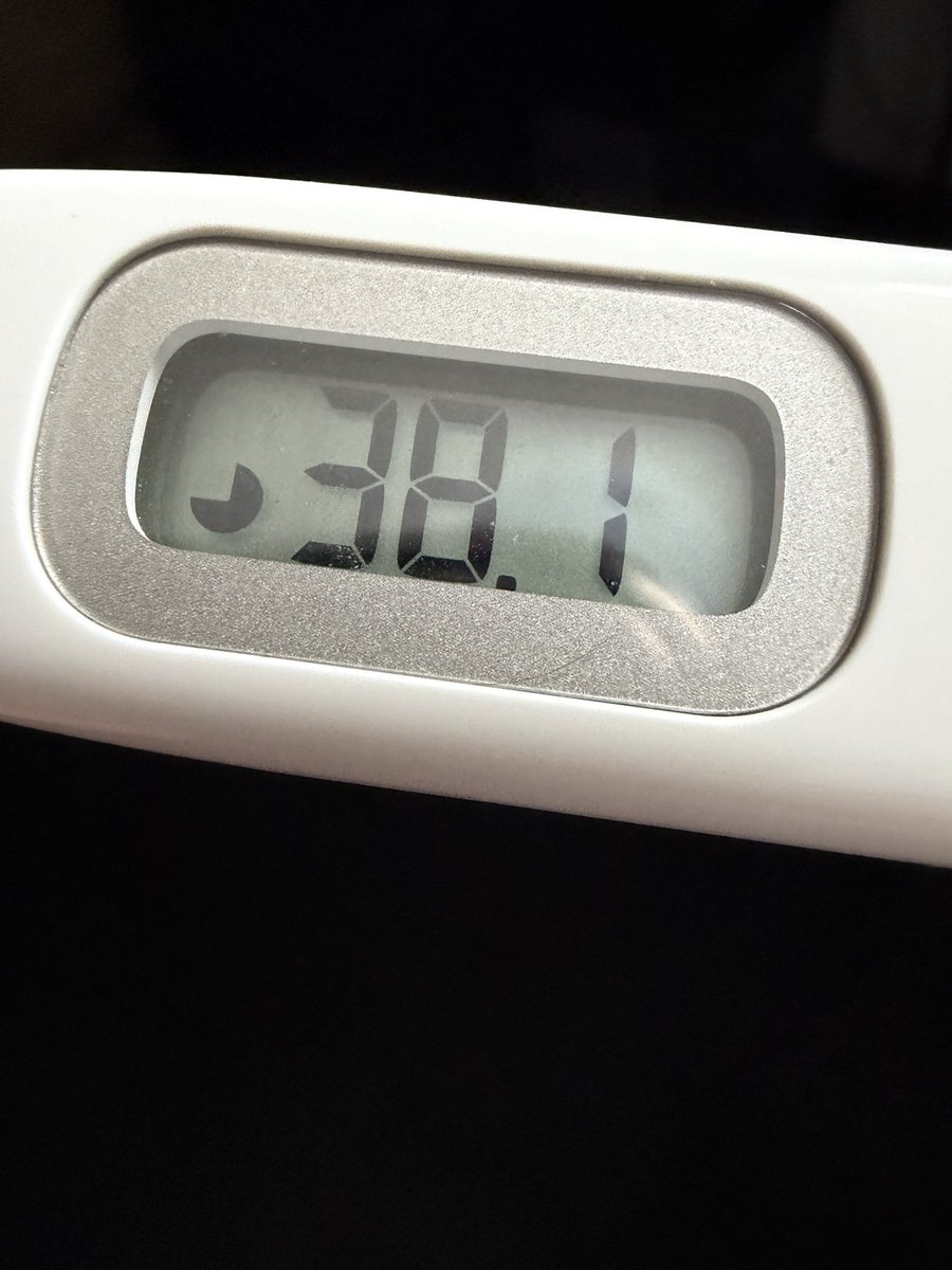 pepepeace_'s tweet photo. あと7時間で出勤なのでそれまでに平熱まで下げる方法 https://t.co/5hxgzNZjLf
