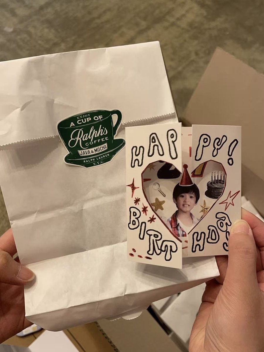 MarkLee_Bar's tweet photo. ˗ˋˏ𓌉🎂𓇋ˎˊ˗  2026 Mark B-Day Cafe Event

Songs for the future, Cities of visions,
Everything begins, Our Day One.
        ᕀ𓂋᜔˖
ᗴ͜ꩰ(՞⸝⸝o̴̶̷̥᷅  ̫ o̴̶̷᷄⸝⸝՞) ꩰ͜ᗱ https://t.co/IyvSl8GeAh