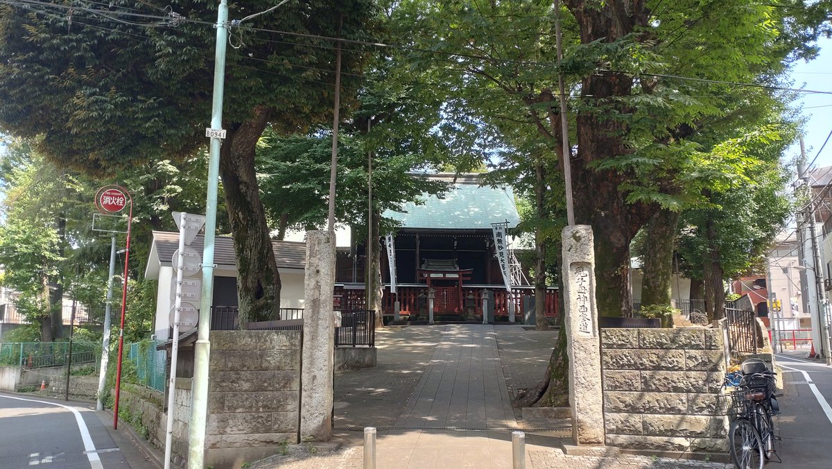 daisuk_est's tweet photo. 鬼子母神堂 https://t.co/8NN7RTvvIU