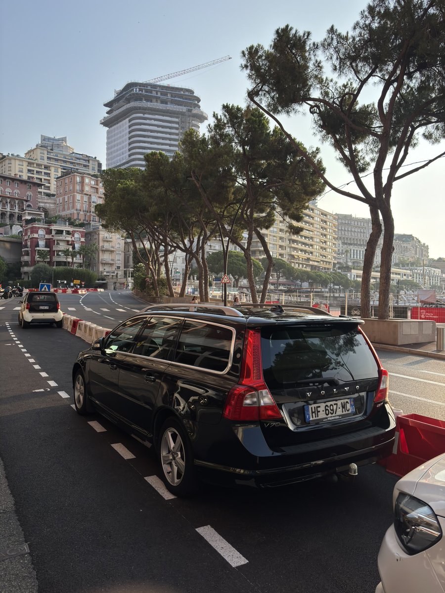 CarSighting's tweet photo. It survived https://t.co/PGqg7rQoQ2
