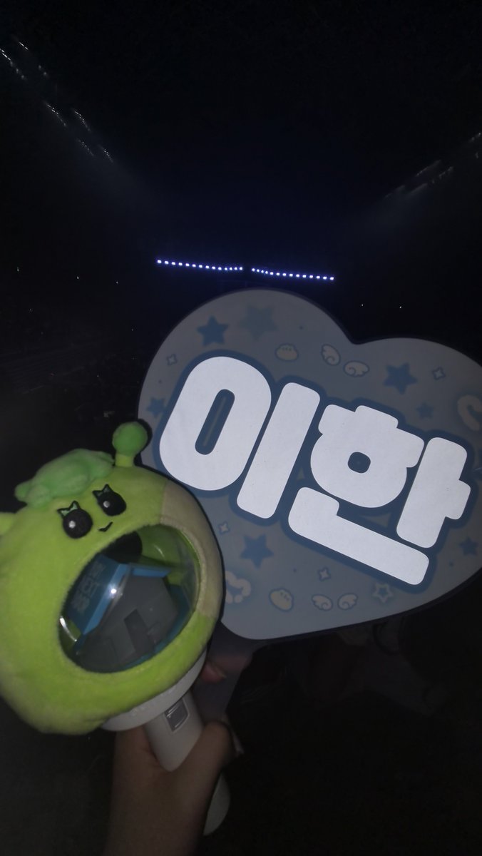 lovuuxg's tweet photo. 보이넥스트도어 ♡ 나 https://t.co/BIlbFwYEfK