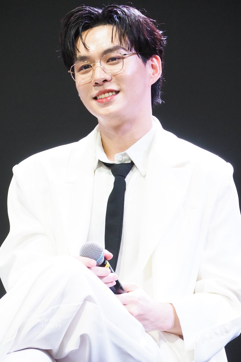 newwy_Gallery's tweet photo. :)
#bbverpj
@bbverpj https://t.co/H1ZnYk8Gu9