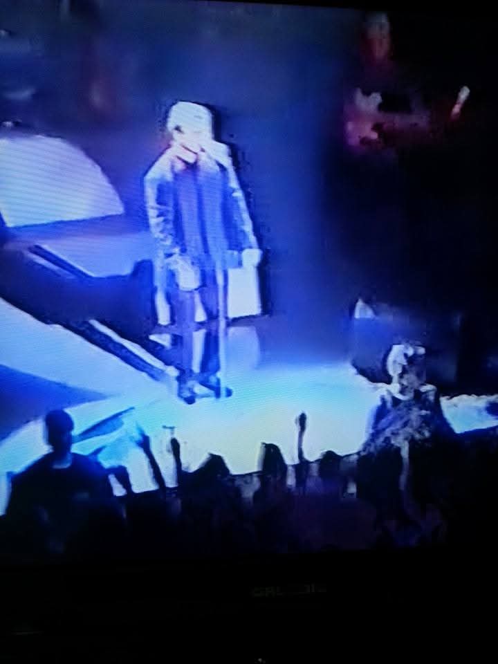 Garyismyhero's tweet photo. #solo #throwback #lookatus #1998 #flashback #OpenRoadlive #theNetherlands @GaryBarlow #FBmemory 

#12yearsago 
https://t.co/oTk5qPZAR7 https://t.co/yNHGQ4qnNR