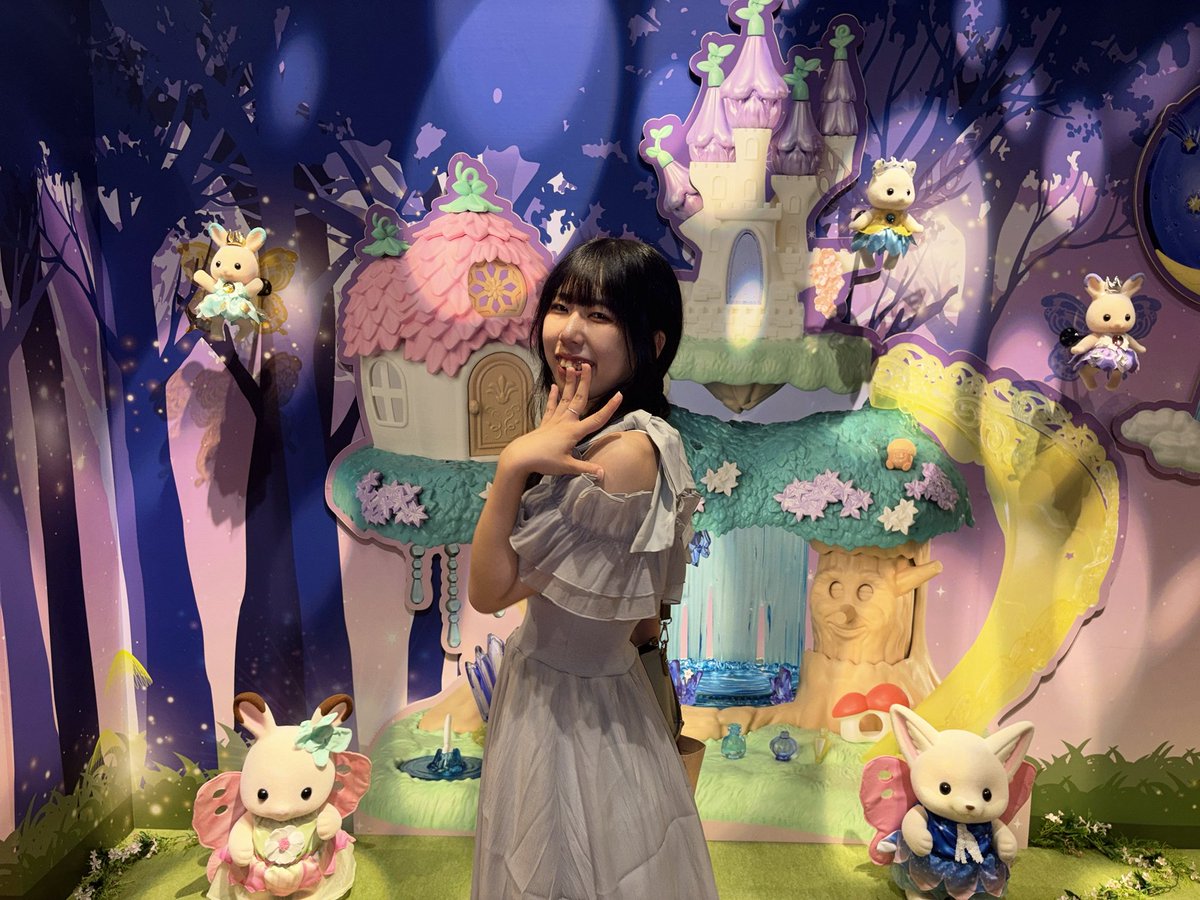 howa_QanvaS's tweet photo. らむバニアファミリー展に来てる✨️🏠
 #らむたいむ
 #シルバニアファミリー展40th https://t.co/i56xr7D1Bb
