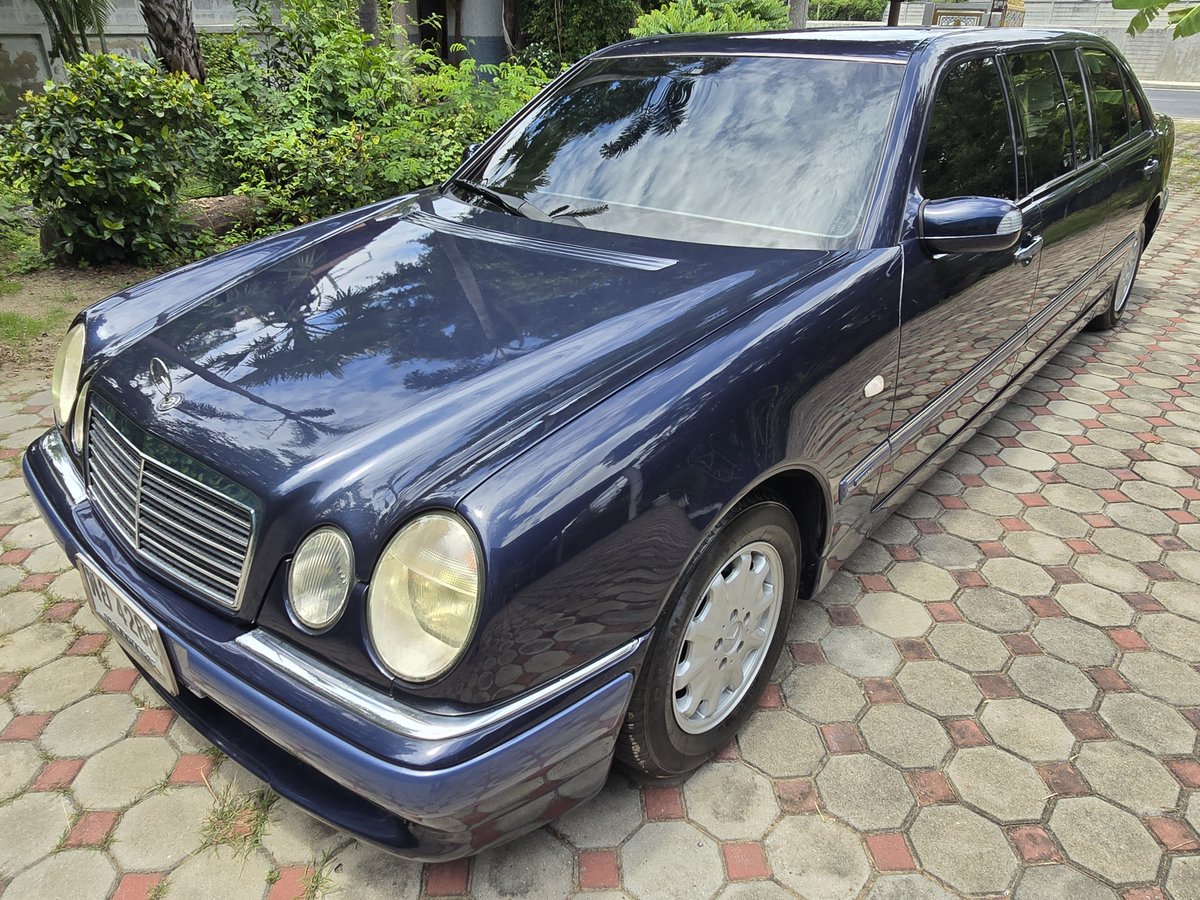 thaithee's tweet photo. I got a MB W210Limo for filming
Or I could be your #Transporter.
I could do a little bit of tactical
shooting and #wingchun ..krub

มีรถให้เช่าถ่ายหนังครับ หรือจะ
เช่ารถพร้อมคนขับก็ย่อมได้ครับ

☎️ 0917956999///0911159988

#CarForRent #RentForFilming
#NotAGrab #Limosine #VIP🚗 https://t.co/8VC6ytLtmd