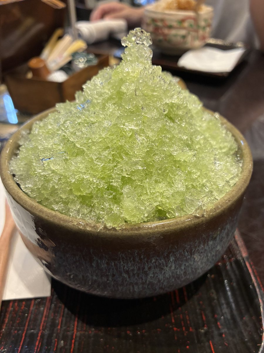 yuukashima's tweet photo. お誕生日は仕事休めず、翌31日から伊香保温泉へ♨️
旅館からサプライズのケーキをいただきましま。蝋燭を吹き消すなんて何年ぶりかしら…
食べすぎて増量して帰ってきました(๑˃̵ᴗ˂̵) https://t.co/FmIOLm5iH6