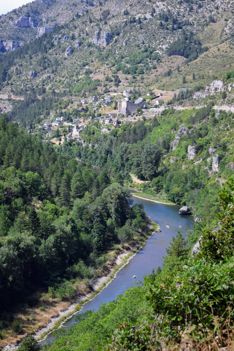 Balade_Sympa's tweet photo. Les Gorges du Tarn, les amis, quel spectacle 👍🏃 #BaladeSympa #Lozere #occitanie #MagnifiqueFrance #paysage #photographie https://t.co/VypPg0ldYk
