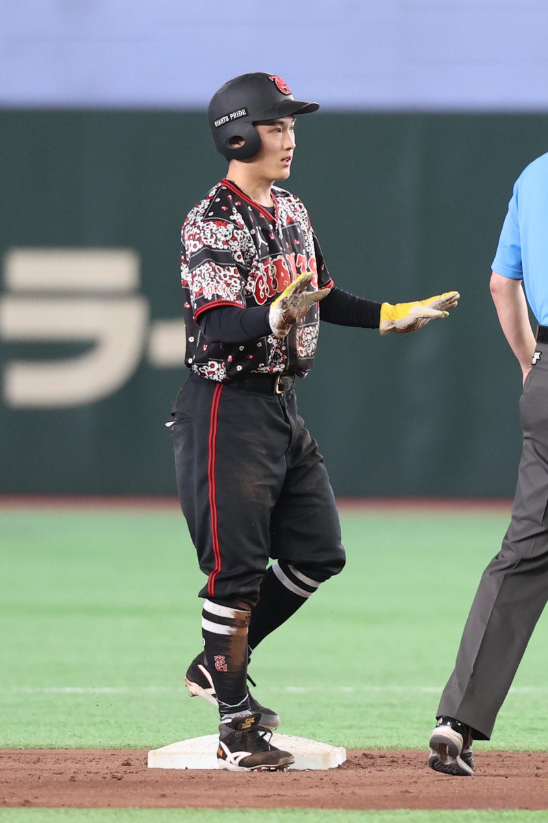 TokyoGiants's tweet photo. 【三回裏】巨人 0-0 DeNA

二死一塁から #浦田俊輔 選手が盗塁を決める👍 https://t.co/cTbz7NDwpA