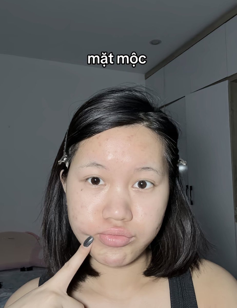 buttersreturns's tweet photo. Foids will genuinely look you in the eyes and tell you that there’s nothing wrong with makeup frauding https://t.co/EaxXFALf1V