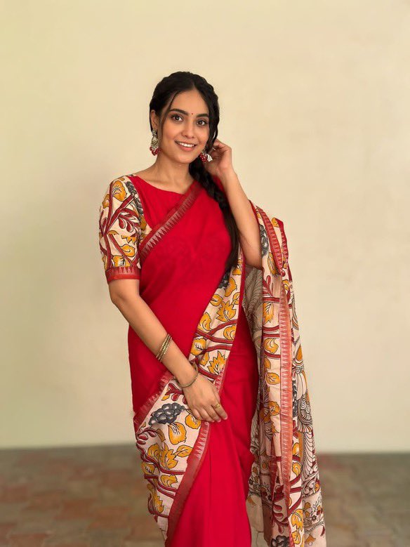 muthalbo's tweet photo. Pavithra Janani
#Pavithra #PavithraJanani https://t.co/P60RIILGVe