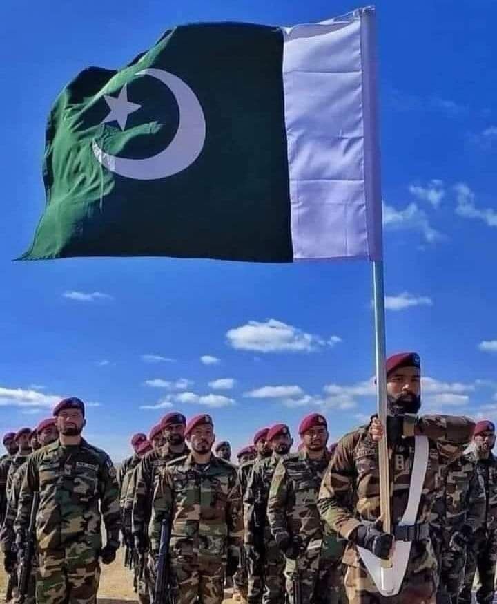 Millie_here90's tweet photo. ہمیں فخر ہے ان پر جو سرحد پہ کھڑے ہیں
پاک فوج کے سپاہی، وطن کے اصل وارث ہیں
#PakistanArmy #PrideOfNation #Bravery #Sacrifice #PakHeroes #DefendersOfPakistan https://t.co/RVLCwnq0qU
