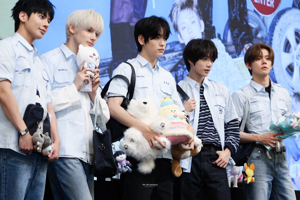 yos_forYJ's tweet photo. 260802
 
#투모로바이투게더 #투바투
#연준 #YEONJUN 
#수빈 #SOOBIN 
#범규 #BEOMGYU 
#태현 #TAEHYUN
#휴닝카이 #HUENINGKAI 
#TOMORROW_X_TOGETHER https://t.co/Wwad3tEutQ