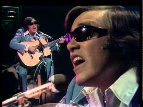 MAO17010's tweet photo. Beautiful piece from Jose Feliciano - Angela.
#LTLB ๐ธsuperb guitar strumming/plucking.
Thank you so much Commander Green.
@radiogreenman #traxxfm
#MusicSundays
@DoubleI_95 @karmilabadri
@traxxfmofficial @beritartm
#TraXXfmXgang #everykawan https://t.co/a42jlW3beM