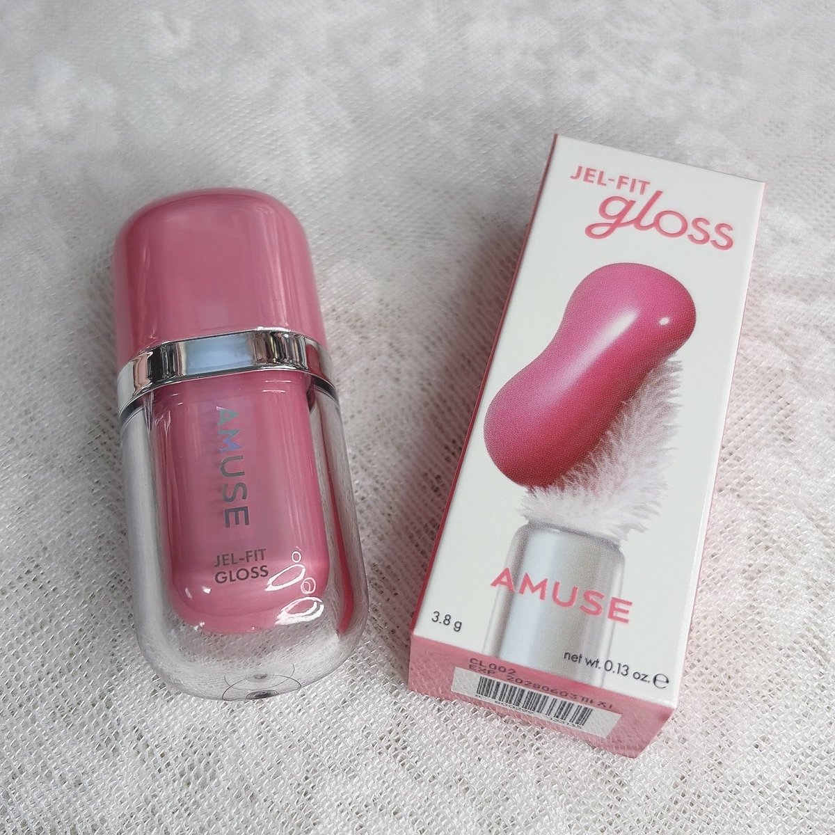 wing_lris's tweet photo. こちらも使ってみてよかったのでレビュー前に投稿しちゃう🫶

AMUSEのジェルフィットグロスの桜グロスを購入🌸
日本限定カラー！
桜の花びらのような華やかなピンクカラーで、ちゅるんとしたツヤ感のリップグロス🫧
甘すぎない色味が使いやすい✍ https://t.co/GVrQechJ4L