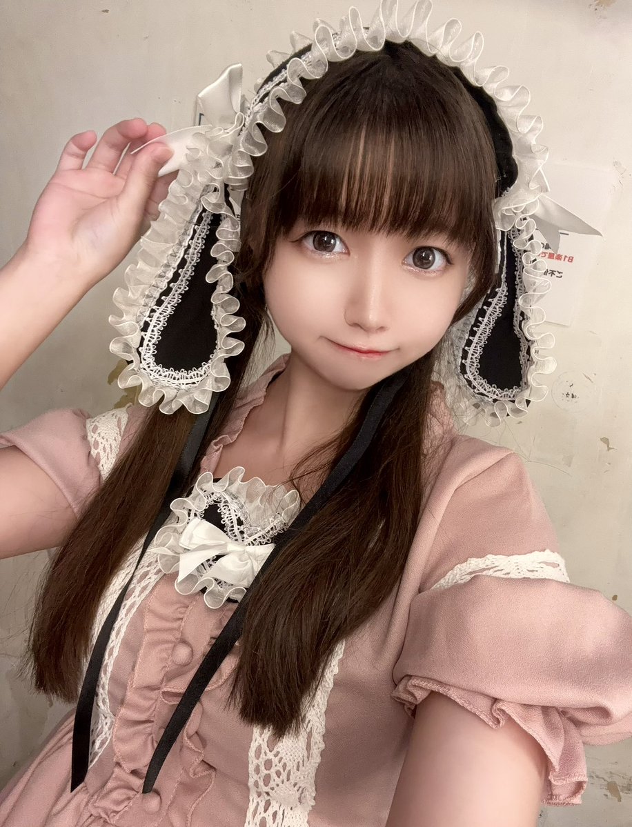 0418haruharu's tweet photo. naver floor AKASAKAさんでのライブありがとうございました🎤♥️
うさ耳ロリータ衣装どうでしたか！？
ピンク×ブラックで甘々ロリータにしてみました🩷🖤かわいかろ〜なんちゃって🤭
観てもらえて駆けつけてもらえて幸せでした🍀
今日も特大感謝🌷本当にありがとう☺️

ALTも🔻🐈‍⬛ https://t.co/3Y983CqTcQ
