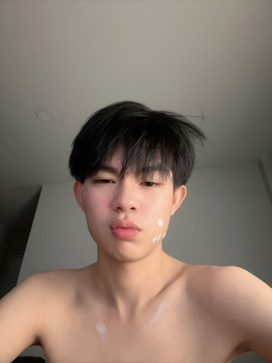 usedgen3ii's tweet photo. ตัดผมเเล้ว😩 https://t.co/NEFnw5KLPP