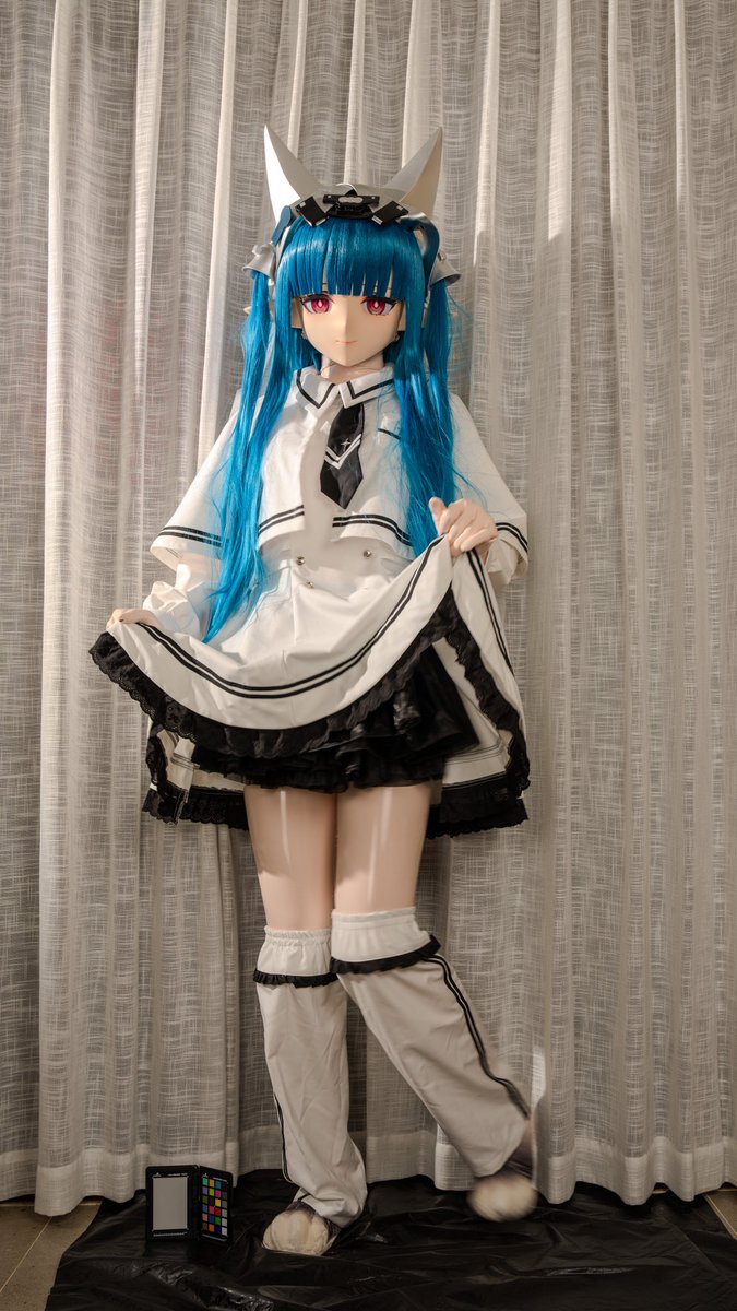 YujioNako's tweet photo. 看看胶肚子👀😋
#latex #kigurumi #ArknightsEndfield #lastrite https://t.co/R35ApKq7II