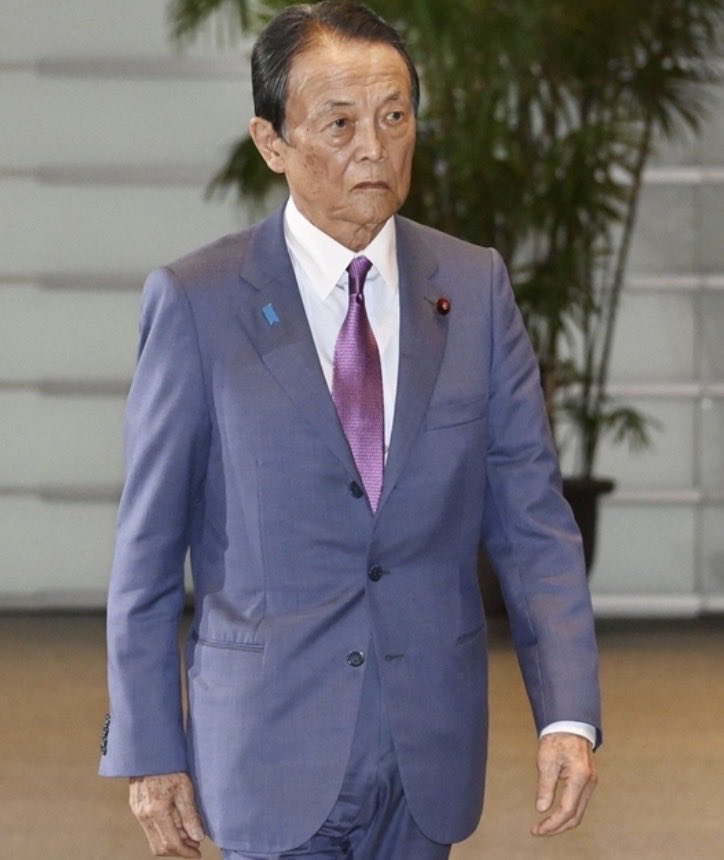 numururetsupeo's tweet photo. 【消費税減税について】

麻生太郎氏
『私の意見としては反対だが、首相として決めたことは尊重せにゃならん』

さすが麻生さん❗️👍👍 https://t.co/smo3PE22H1