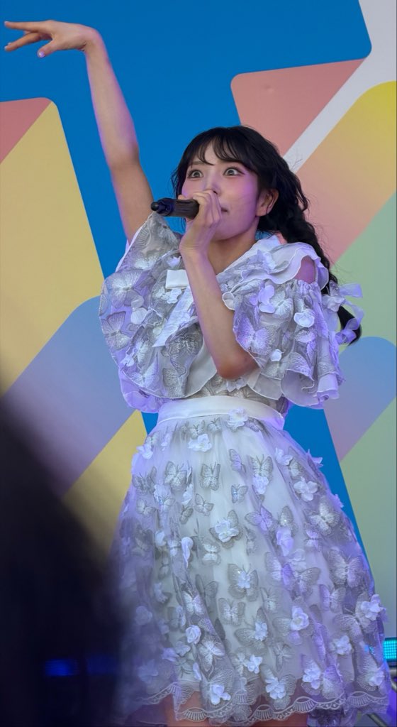 haine_n_Ado's tweet photo. 昨日のMCで色々語ってたけど、やっぱり自分はファントムシータの美雨ちゃんがかっこよくてすごくて大好きです
ほんとに生きがいなんです
支えてあげれる存在になれるかは分からないけど、それでも好きだからこそこれからも応援し続けるよ
いつもありがとう
 #ファントムシータ
 #美雨サマのお通りだ https://t.co/9jAaw3hbct