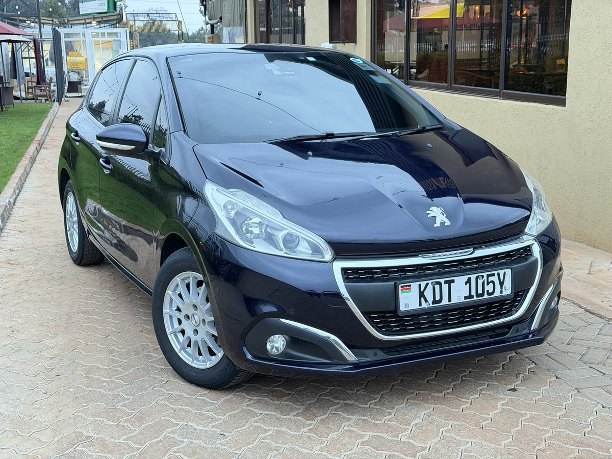 HMGachango's tweet photo. Niko na deal poa hapa
Barely used Peugeot 208 allure
All original factory paint
Mileage at only 98000kms
Year of manufacture 2018
1200cc auto petrol
Android radio
Multifunctional steering wheel
Alloy rims
Asking price 1.1m
Trade in acceptable
#cartwitter
#kasongo https://t.co/QWdzfi33EE