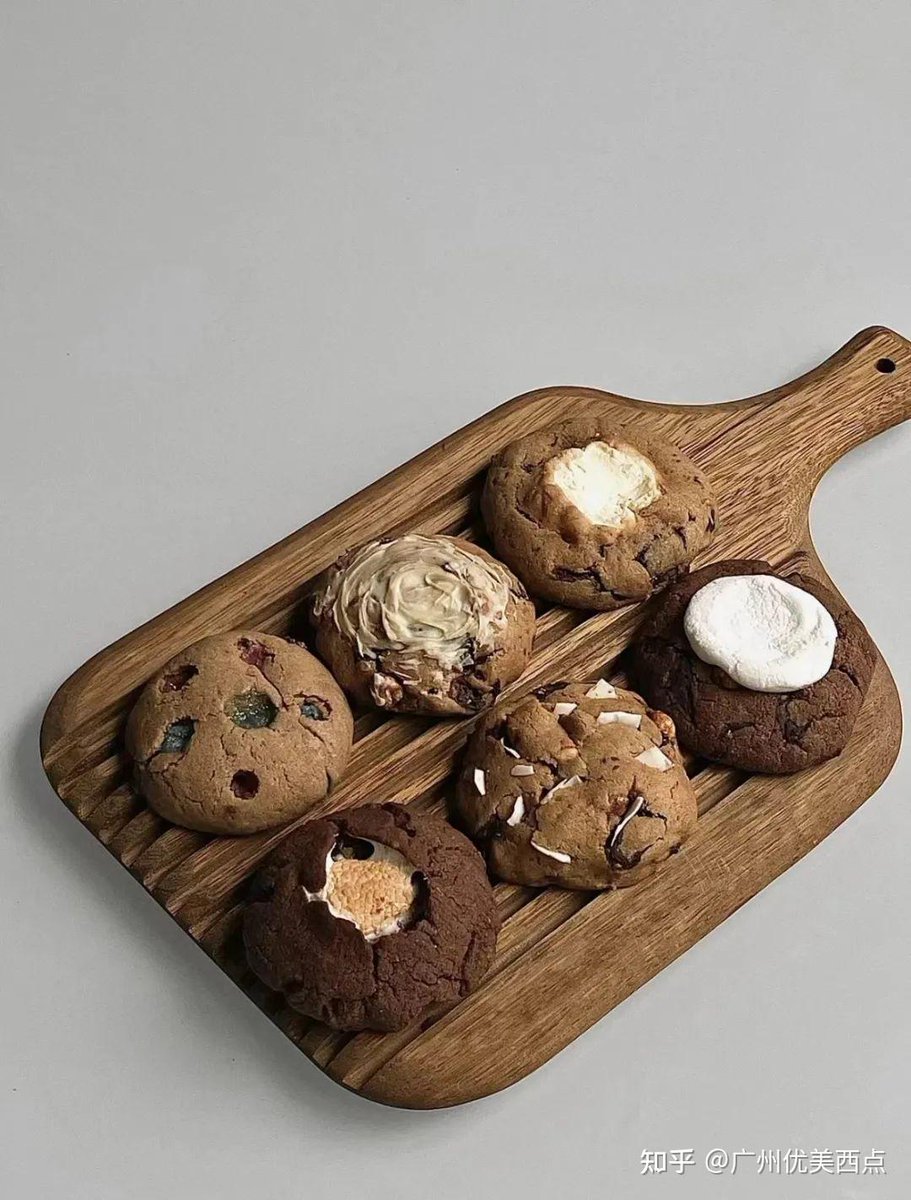 AnneMarsha9033's tweet photo. Had so much fun baking chocolate chip cookies for my neighbors today—their excited smiles made my whole week! https://t.co/KOxYisCYe2