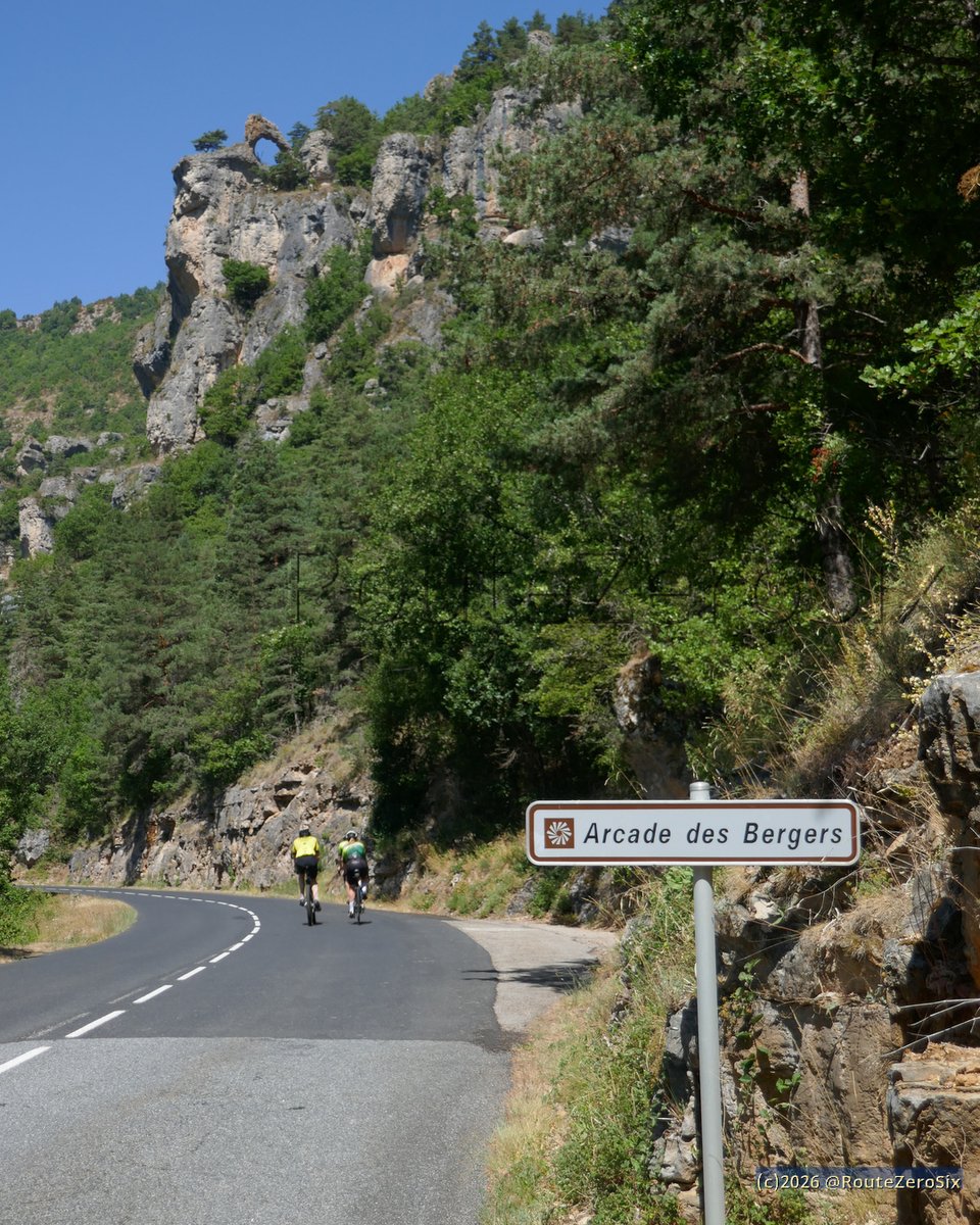 routezerosix's tweet photo. L'Arcade des Bergers dans les gorges de la Jonte (Lozère)
#GorgesdelaJonte #ValleedelaJonte #Meyrueis #Lozere #BaladeSympa #regionoccitanie #occitanie https://t.co/6Pvjs1hQqZ