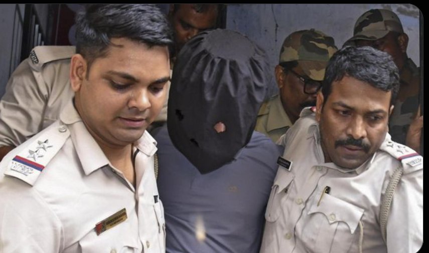 KalaSri83's tweet photo. Target Bengal CM.&amp; Jantar manter 
CM కదలికలు.. ఎప్పటికప్పుడు పాకిస్తాన్ హ్యాండిల్స్ కు 

Arpita &amp;Hamim ఇద్దరూ పాకిస్తాన్ హ్యాండిల్స్ తో చాటింగ్. 

పోలీస్ యూనిఫామ్ తో జ���తర్మంతర్లో అల్లర్లు సృష్టించే సృష్టించే ప్లాన్ ..

సిజేపి &amp; గవర్నమెంట్ చర్చలు ఫలప్రదం కావడంతో భగ్నమైన కుట్ర.. https://t.co/InB4gxxVJ3