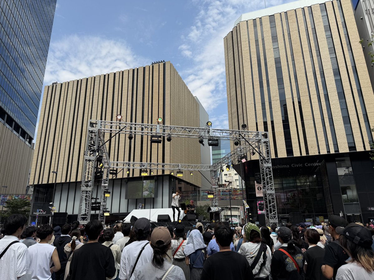KADOKAWA_ANISON's tweet photo. 『Harezaの日 6th Anniversary
SUMMER FESTIVAL 2026』に
#伊東歌詞太郎 が出演しました☀️

暑い中ご覧いただいた皆様
ありがとうございました！

📍セットリスト
ピエロ
修羅日記（『#異世界失格』OP）
ヰタ・フィロソフィカ（『#わたしの幸せな結婚』ED）
magic music

 #Harezaの日 #Hareza池袋 https://t.co/kGoBhW0WVc