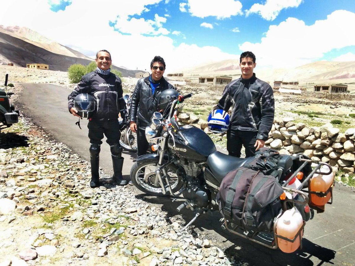 TheSatishDua's tweet photo. 11 years ago, I took a motorbike trip with my sons from Manali through Ladakh to Srinagar. I used to keep checking with my sons if all is well. Today, on a Sunday ride with my son and his friends, he kept checking with me if all is well 🙃
Bonding over breakfast was priceless... https://t.co/i3nVmjUqeT